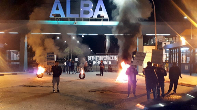 Trabajadores de ALBA protestan por más despidos en la planta de Garín