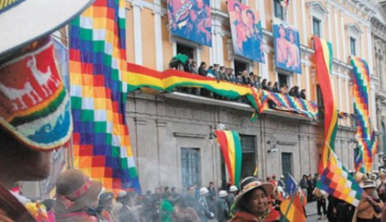 El comité de la Licenciatura en Comunicación manifestó total repudio al golpe de Estado en Bolivia