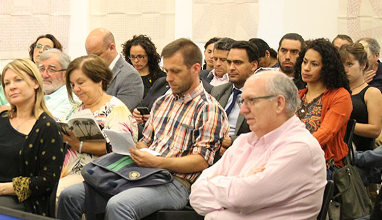 Encuentro entre la Universidad y representantes del sector socioproductivo de la región