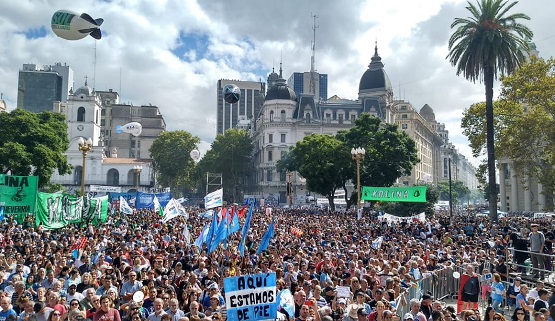 Tomarse en serio | Ricardo Aronskind en El cohete a la Luna