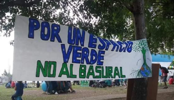Vecinos de José C. Paz continúan denunciando un basural a cielo abierto