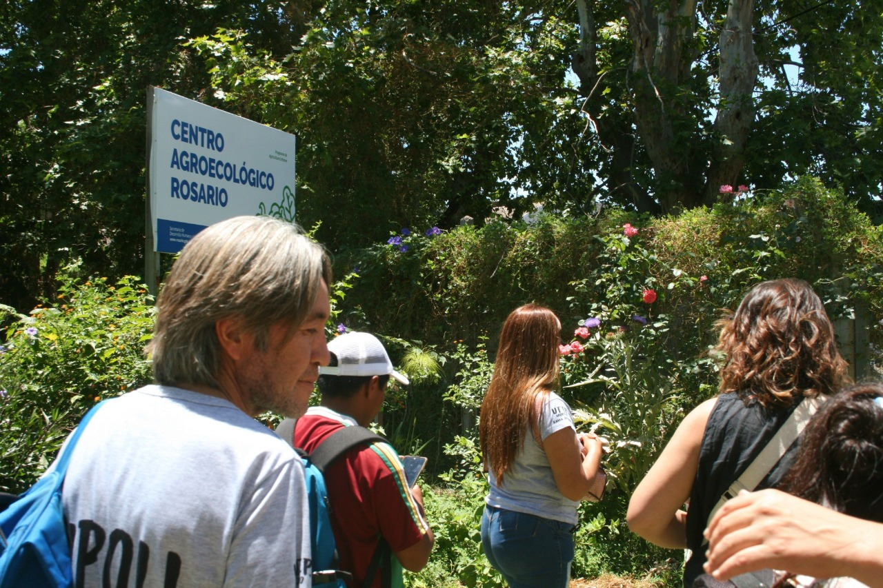 Tejiendo saberes y tecnologías para alimentar la vida: Encuentro formativo en Rosario sobre producción de alimentos sanos