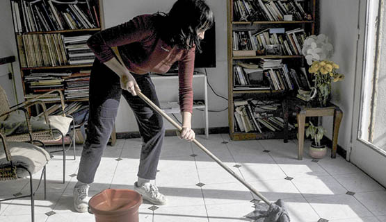 Trabajadoras del hogar: el gremio de mujeres más grande y el más invisibilizado | Sandra Hoyos en Télam