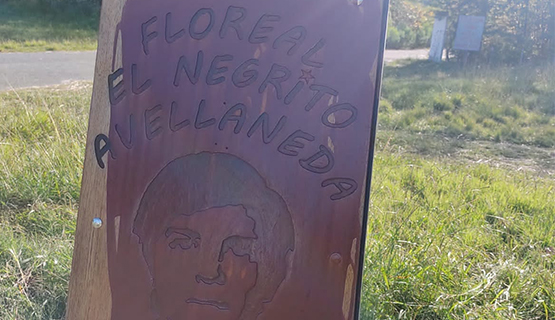 Vandalizaron nuevamente el monumento al Negrito Avellaneda