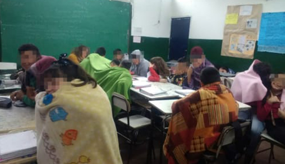 Las escuelas de San Miguel sin clases: exigen calefacción frente a la ola polar