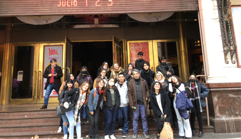 Estudiantes del Profesorado en Lengua y Literatura volvieron a la ópera