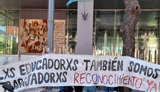 Presentación de trabajos sobre la lucha de educadores de centros comunitarios