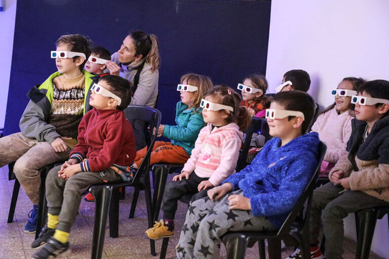 Fiesta de las vacas: teatro, música, talleres, juegos y ciencia para toda la familia