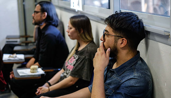 Becas para estudiantes que quieran participar en proyectos de la 13ª Convocatoria Fondo Estímulo