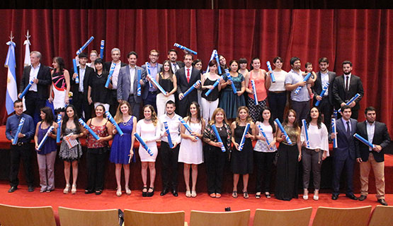 Acto de colación: graduados de pregrado y grado recibieron sus diplomas