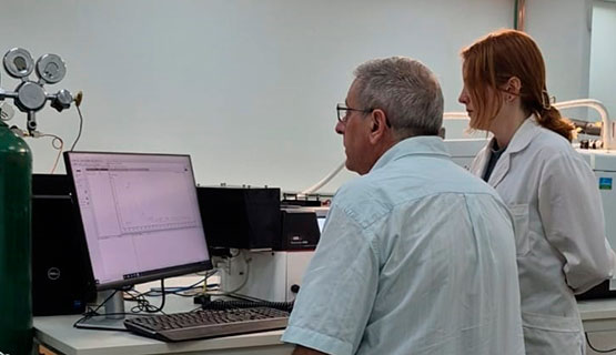 La UNGS comenzó a analizar la presencia de microplásticos en alimentos